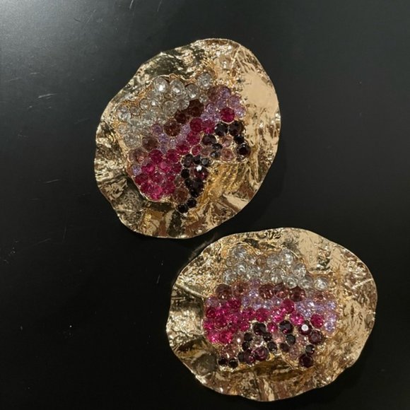 “Scarlett” karals on gold shell Earrings - Picture 7 of 7